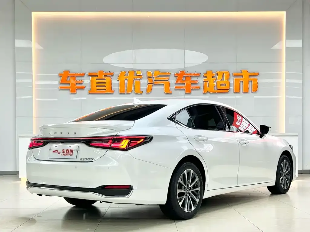 Lexus ES 2025 из CN, фото 9