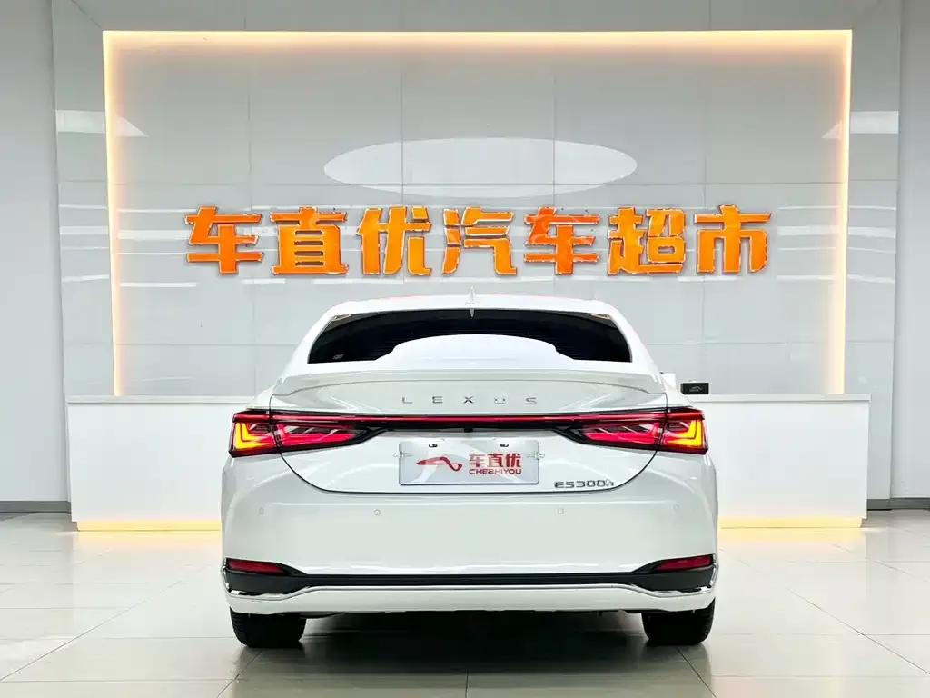 Lexus ES 2025 из CN, фото 4