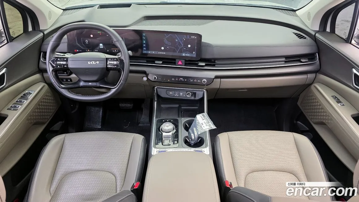 Kia Carnival — фото 10