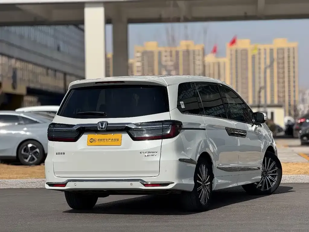 Honda Elysion 2023 из CN, фото 3