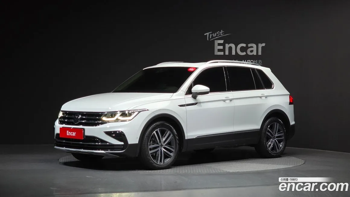 Volkswagen Tiguan — фото 1