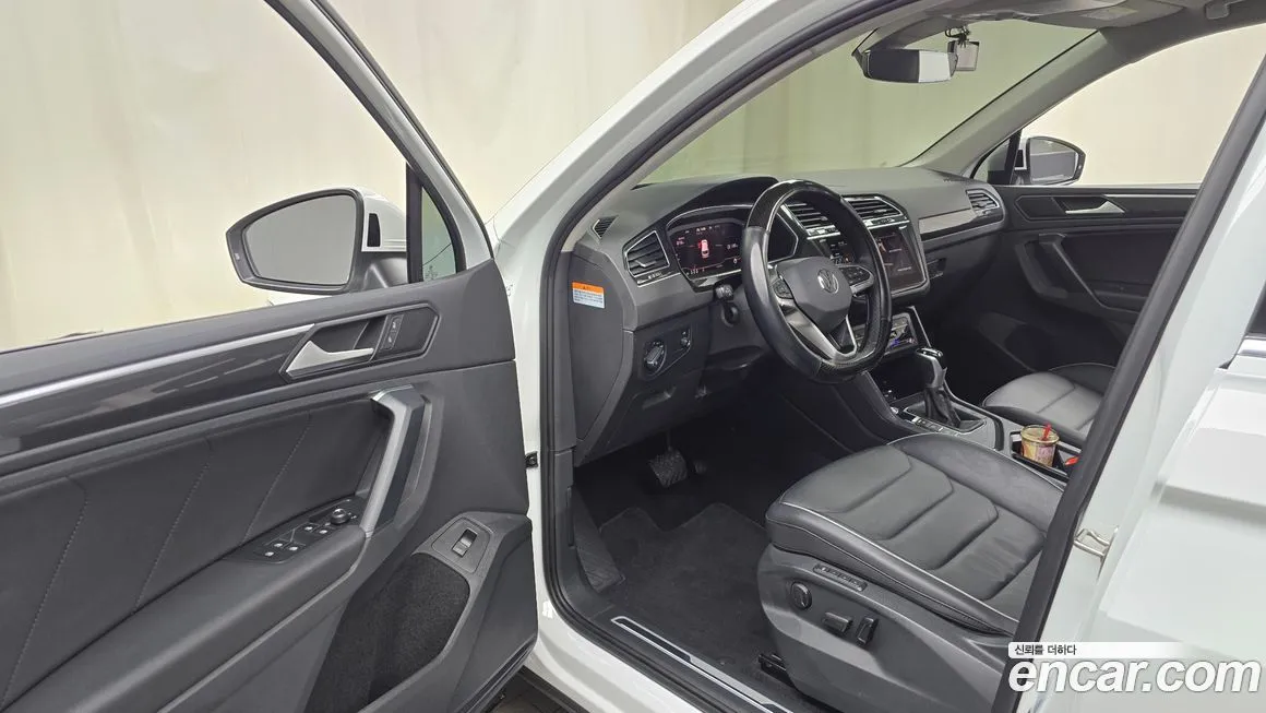 Volkswagen Tiguan — фото 2