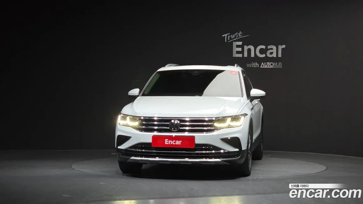 Volkswagen Tiguan — фото 7