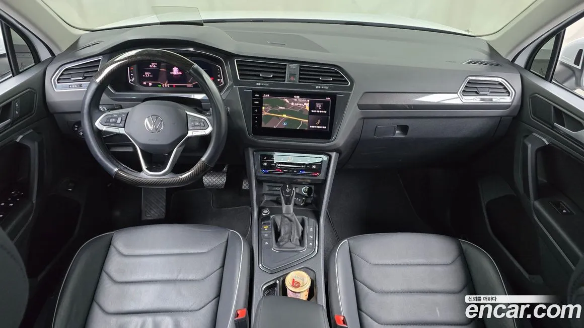 Volkswagen Tiguan — фото 4