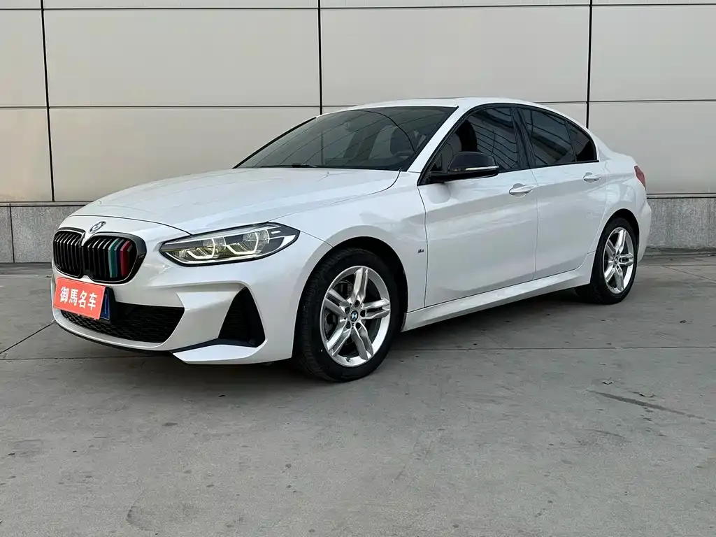 BMW 1 Series — фото 1