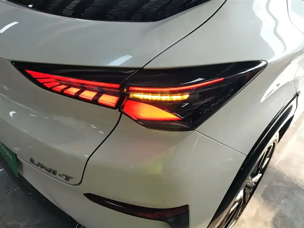 Changan UNI-T 2024 из CN, фото 9