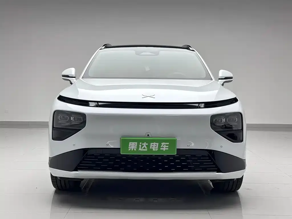 XPeng G9 2025 из CN, фото 2