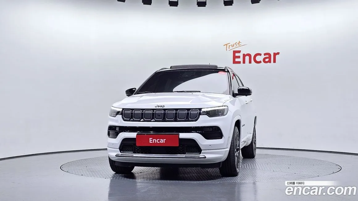 Jeep Compass — фото 6