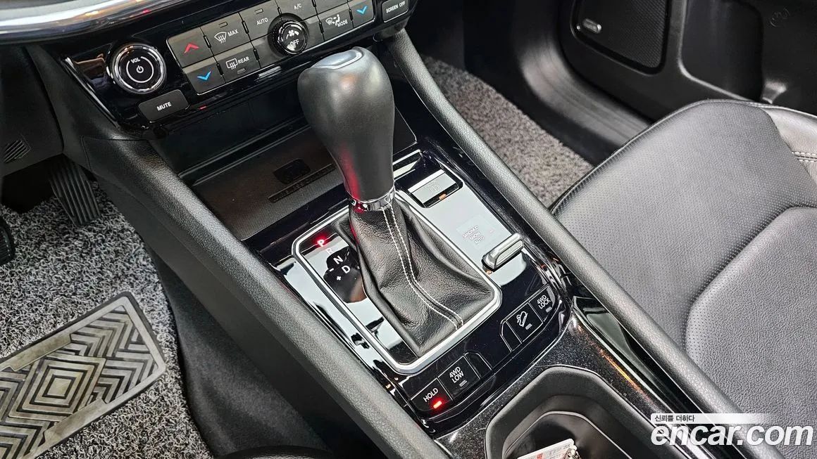 Jeep Compass — фото 10