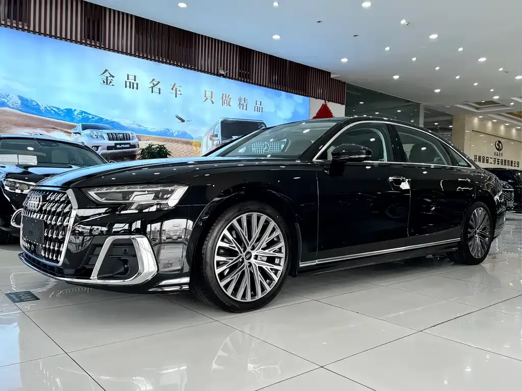 Audi A8 — фото 2