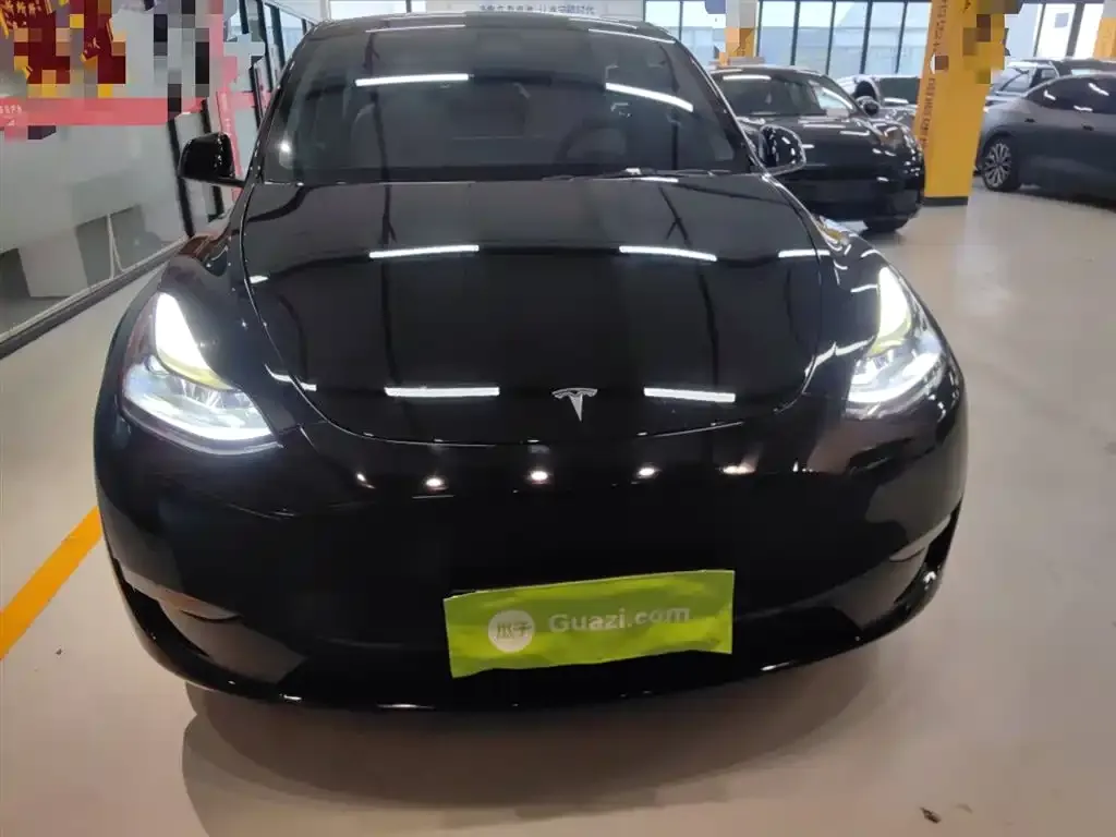 Tesla Model Y — фото 8