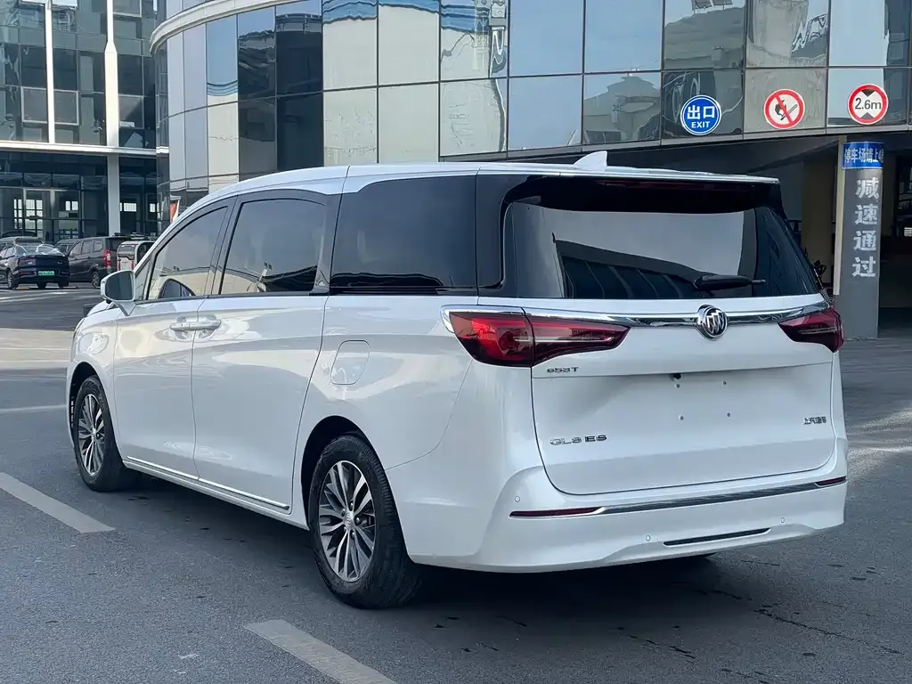Buick GL8 2022 из CN, фото 7