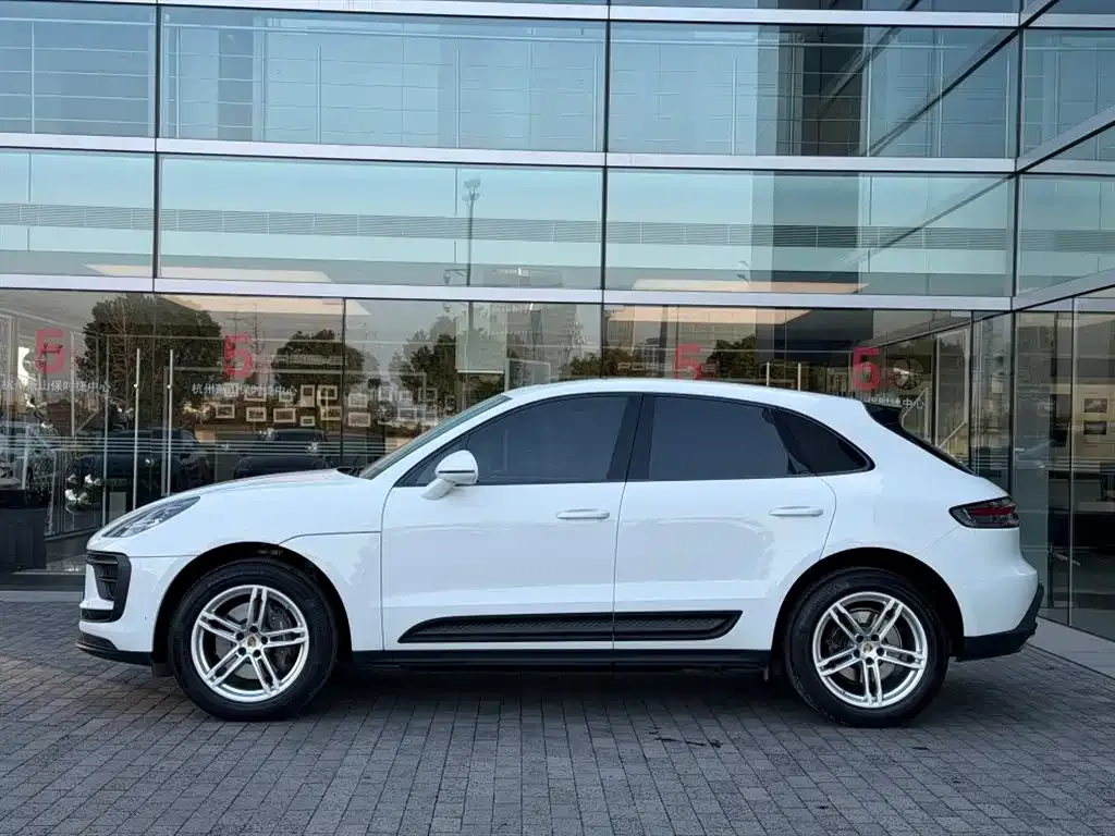 Porsche Macan — фото 10