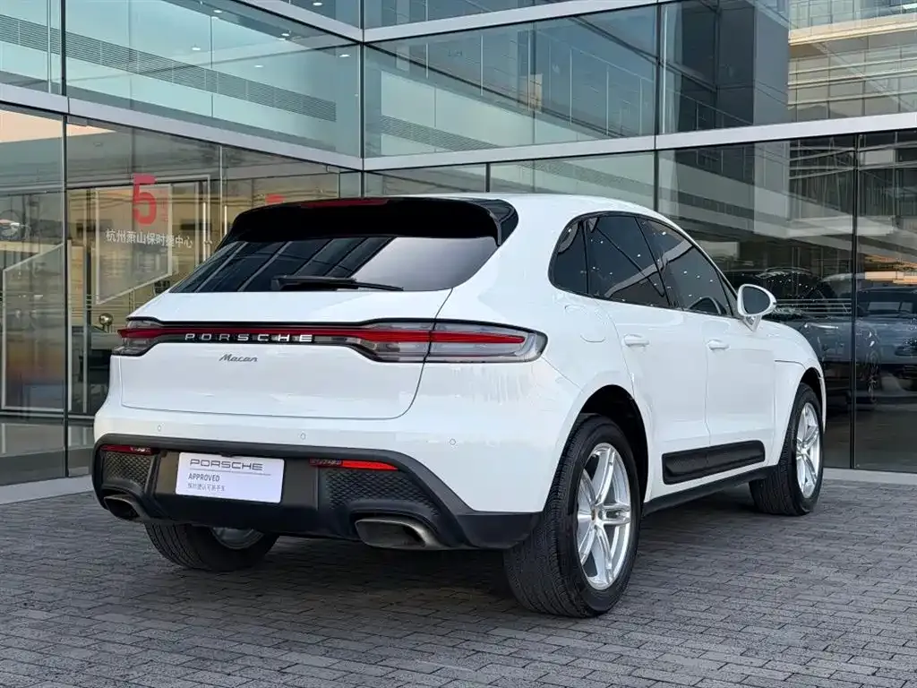 Porsche Macan — фото 7