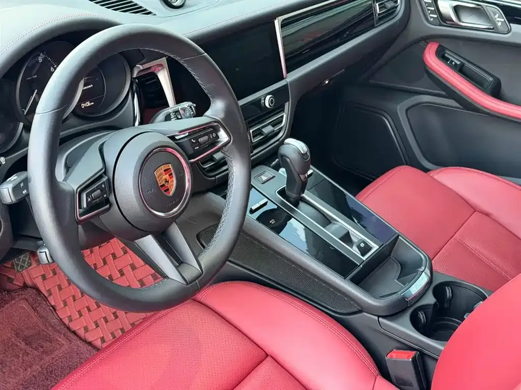 Porsche Macan — фото 9