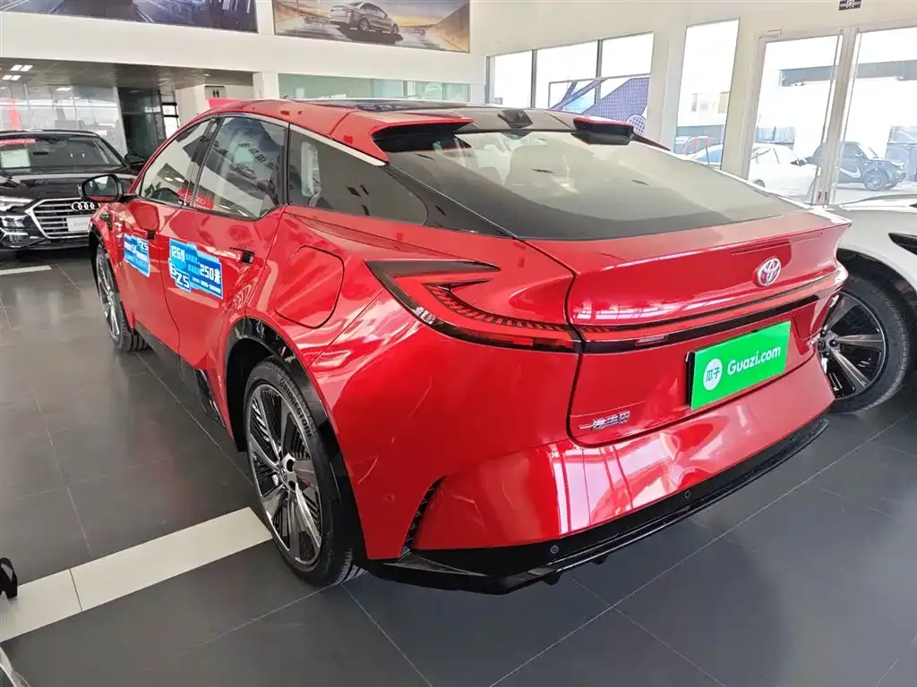 Toyota bZ5 2025 из CN, фото 5