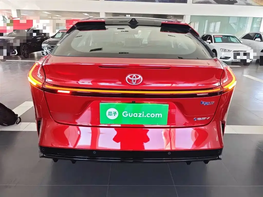 Toyota bZ5 2025 из CN, фото 7