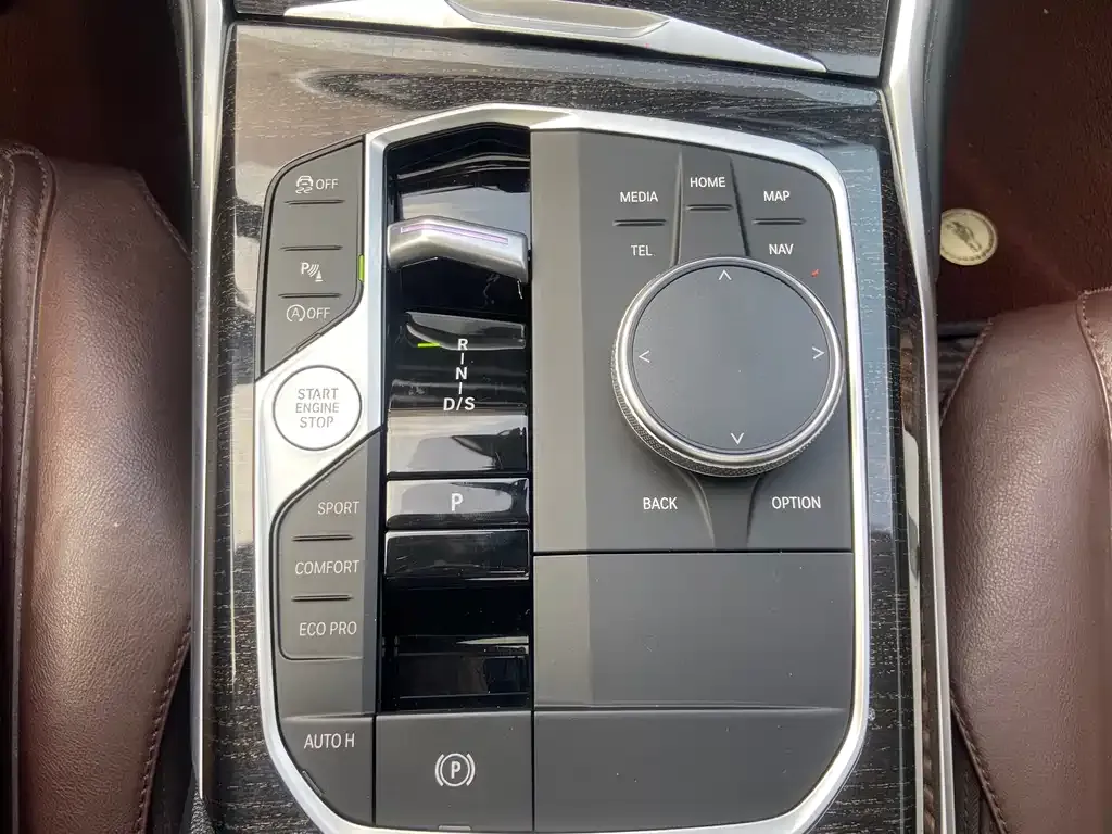 BMW 3 Series 2024 из CN, фото 6