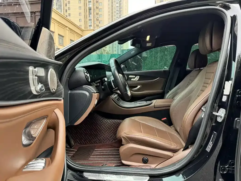Mercedes-Benz E-Class 2021 из CN, фото 4