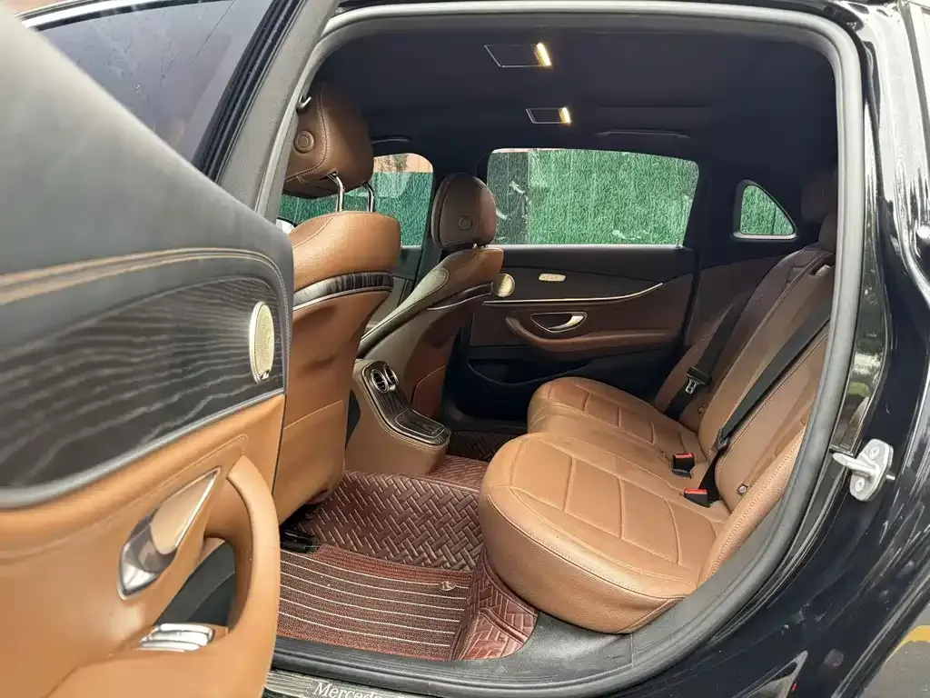 Mercedes-Benz E-Class 2021 из CN, фото 2