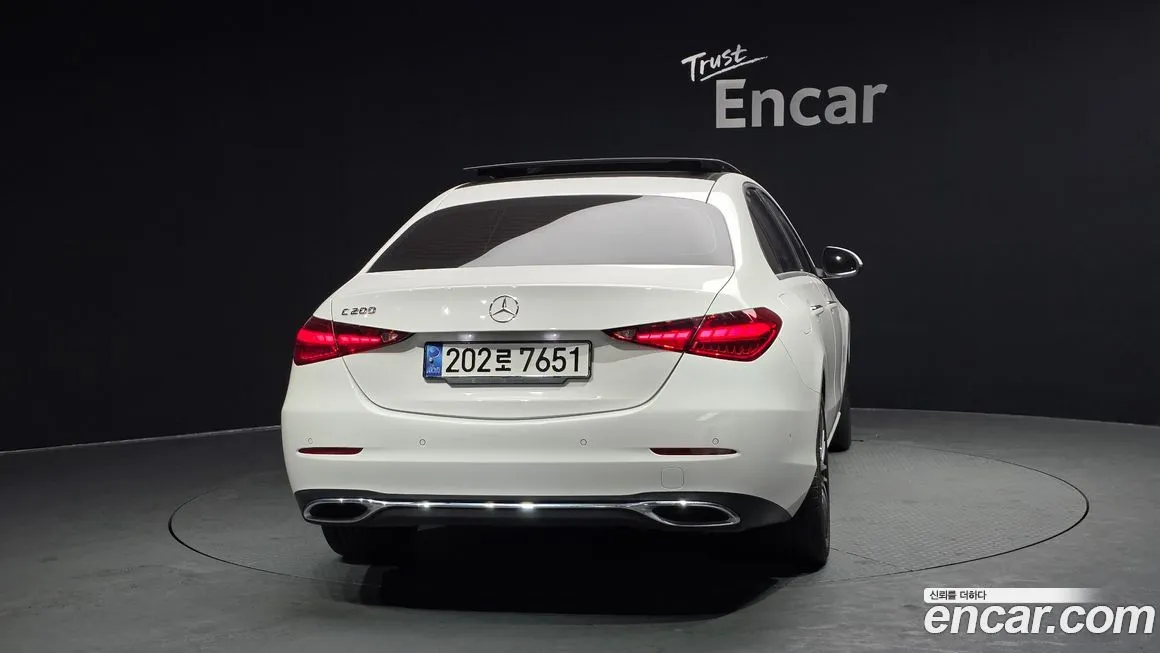 Mercedes-Benz C-Class 2023 из KR, фото 2