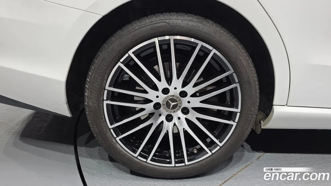 Mercedes-Benz C-Class 2023 из KR, фото 5