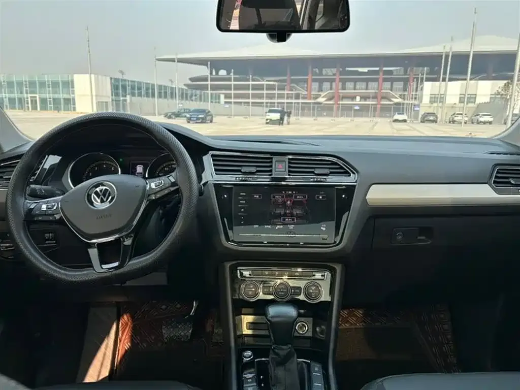 Volkswagen Tiguan L 2021 из CN, фото 6