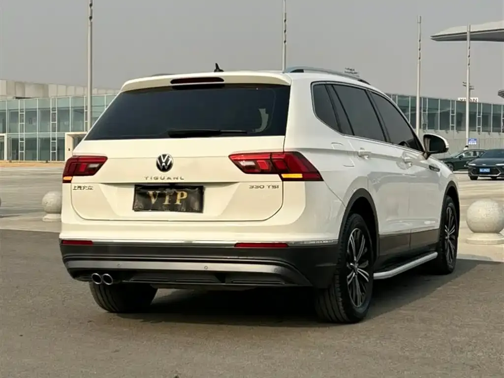Volkswagen Tiguan L 2021 из CN, фото 2