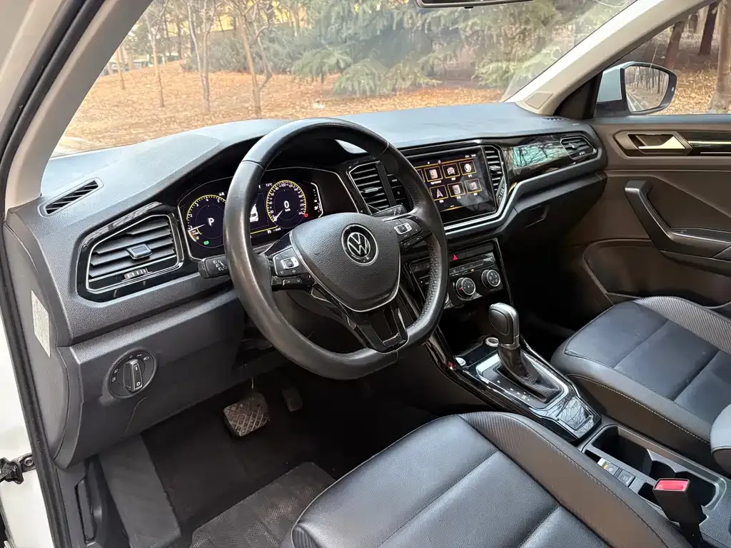 Volkswagen T-Roc 2021 из CN, фото 4