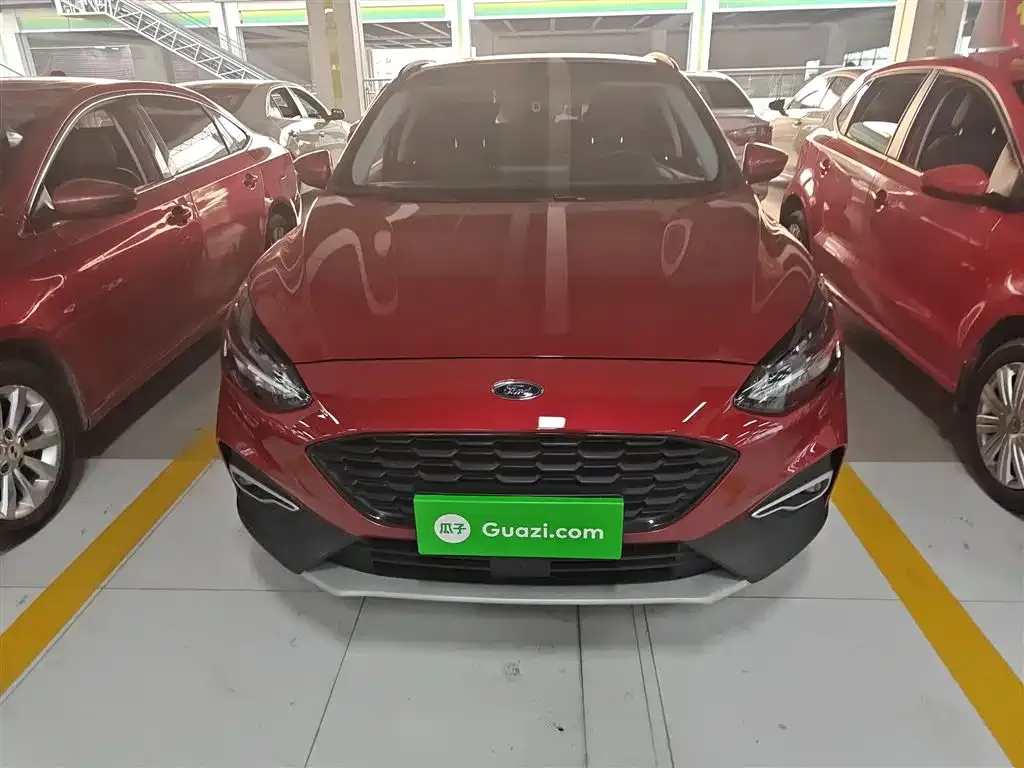 Ford Focus Active 2021 из CN, фото 2