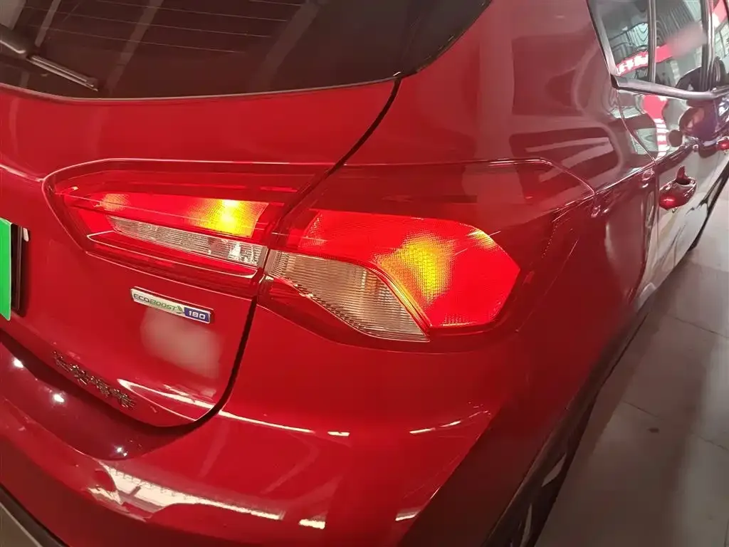 Ford Focus Active 2021 из CN, фото 8