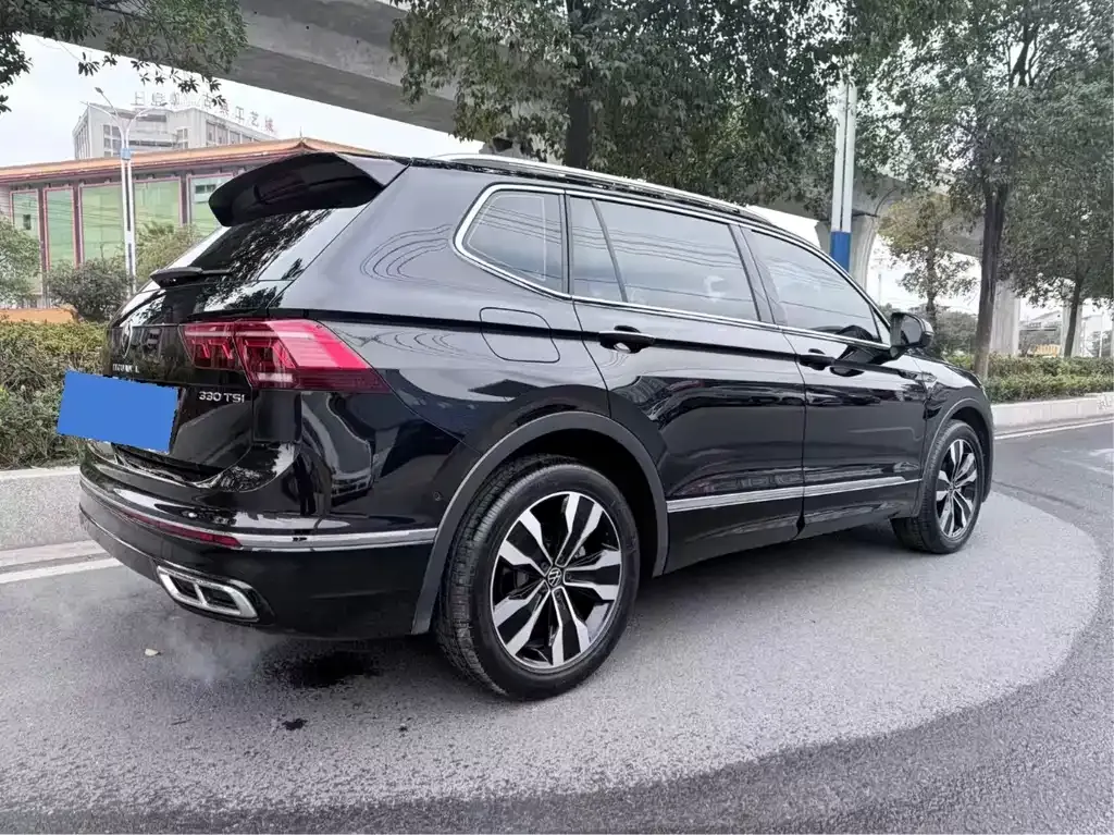 Volkswagen Tiguan L 2023 из CN, фото 3