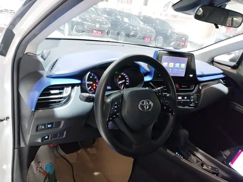Toyota C-HR 2023 из CN, фото 4