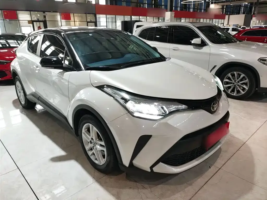 Toyota C-HR 2023 из CN, фото 5