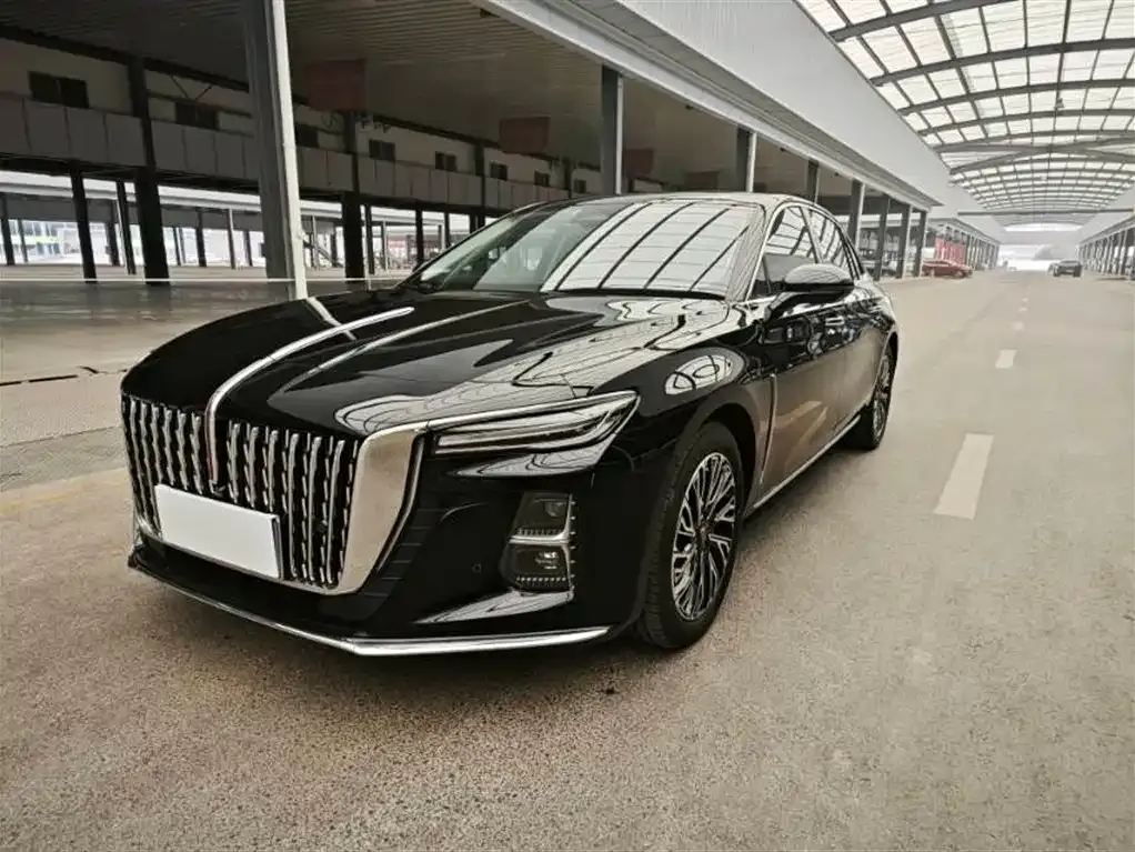 Hongqi H5 — фото 1