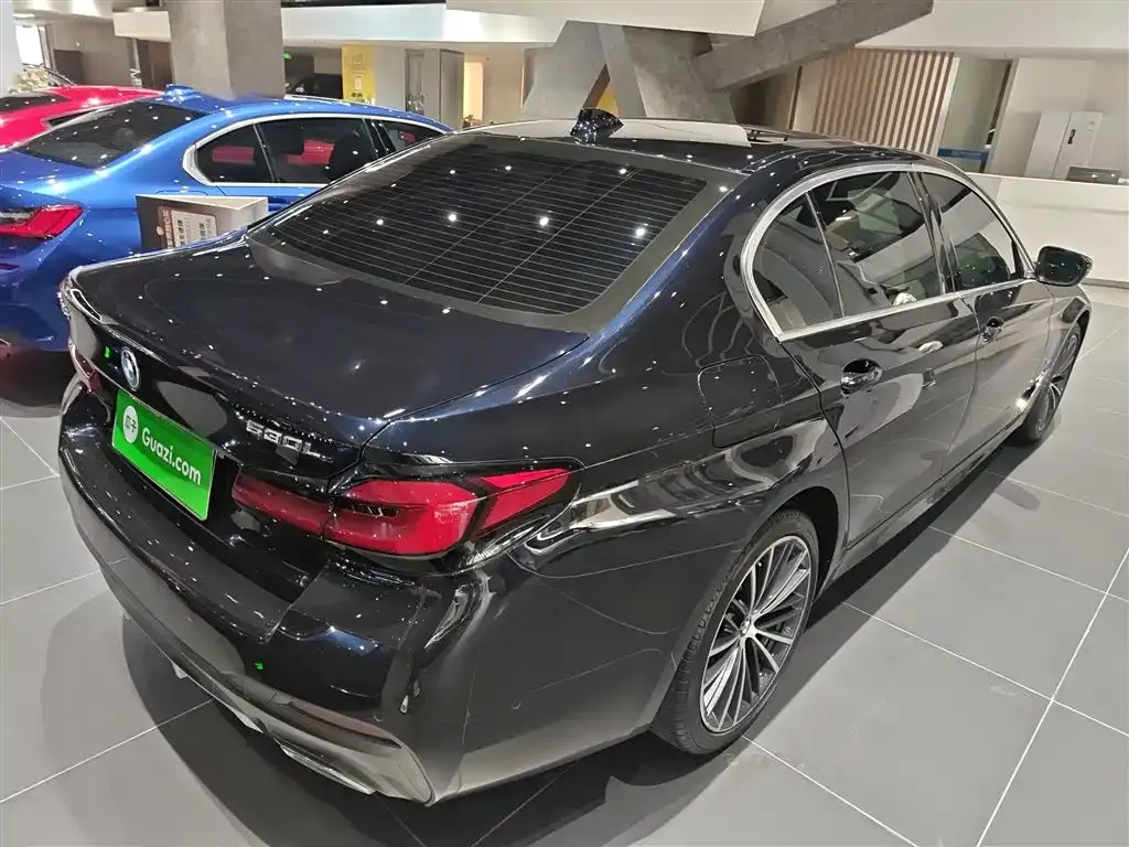 BMW 5 Series — фото 10