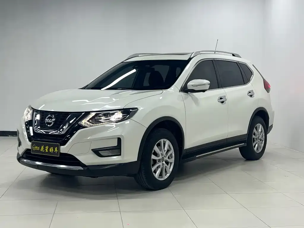 Nissan X-Trail 2022 из CN, фото 1