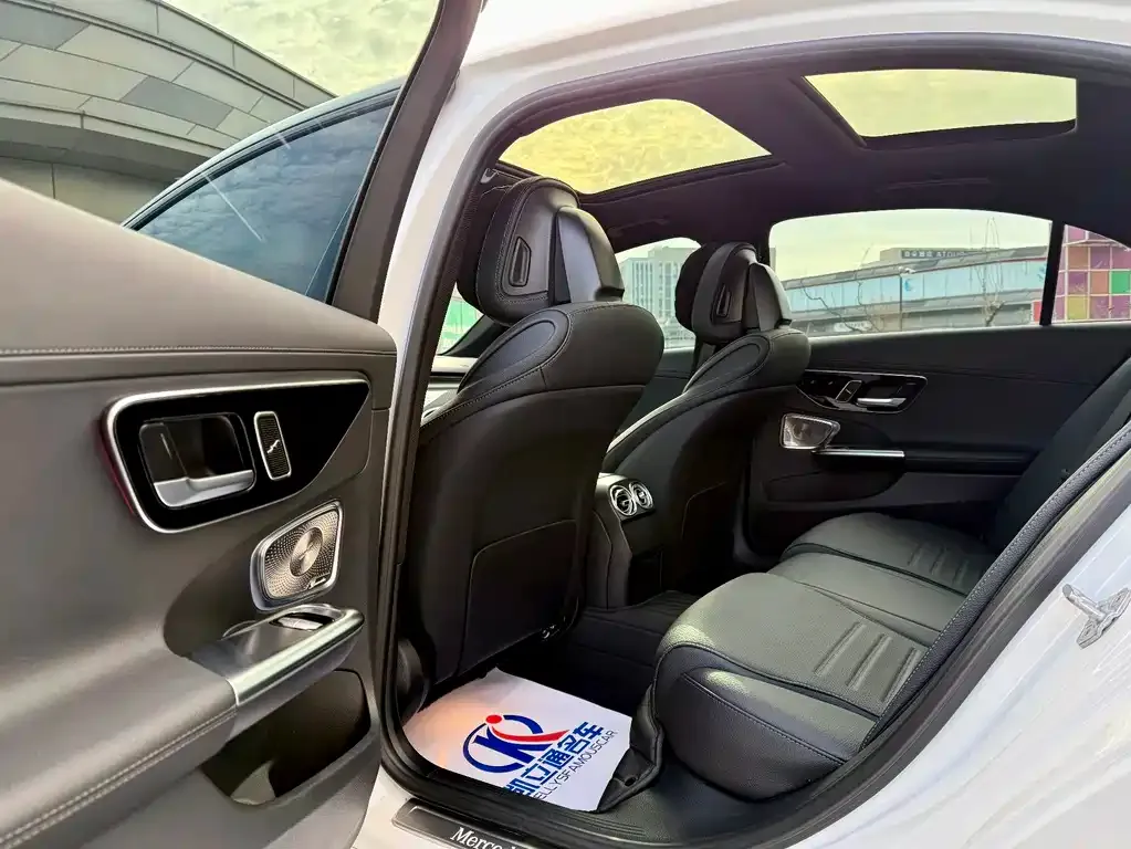 Mercedes-Benz C-Class 2024 из CN, фото 5