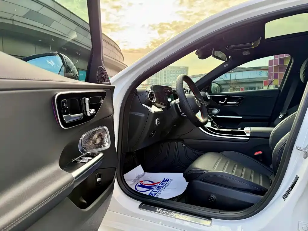 Mercedes-Benz C-Class 2024 из CN, фото 3