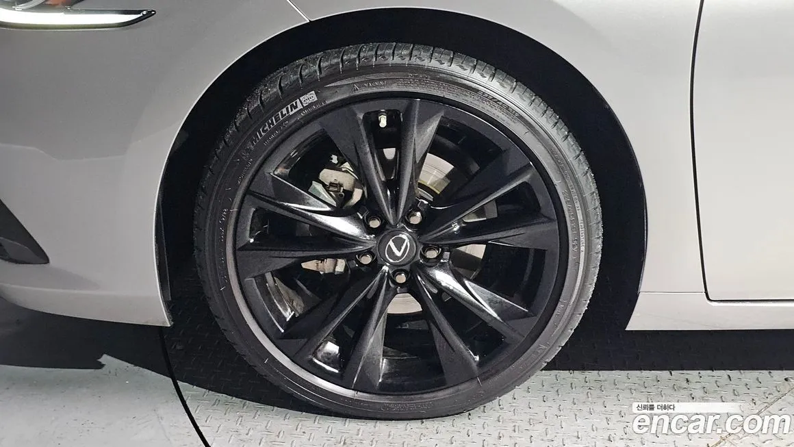 Lexus ES 2024 из KR, фото 8