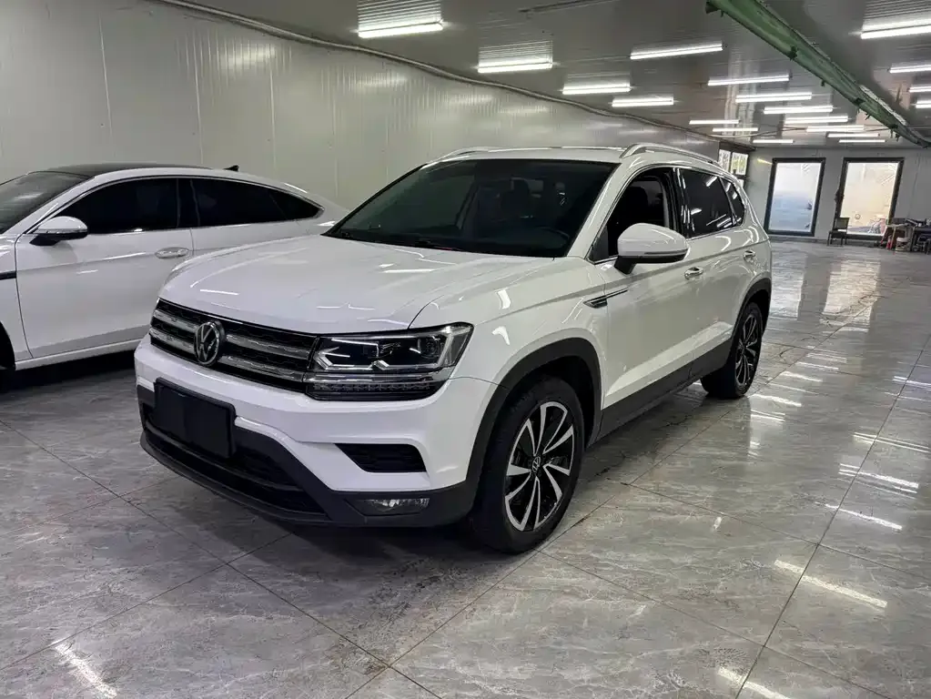 Volkswagen Tharu — фото 1
