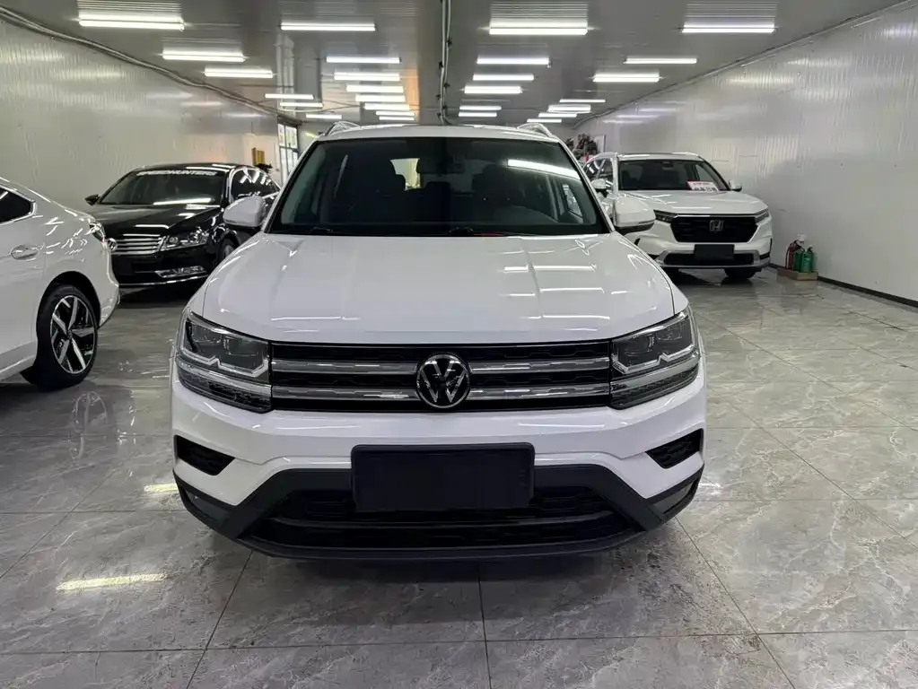 Volkswagen Tharu — фото 5