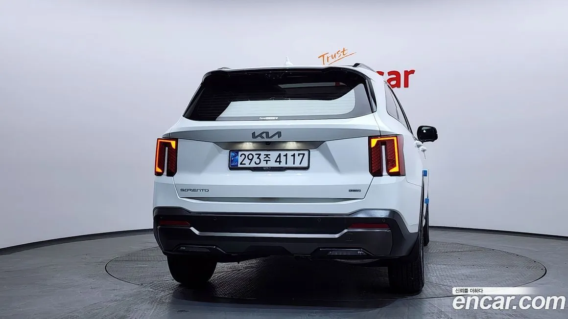 Kia Sorento — фото 7