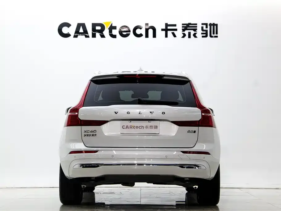Volvo XC60 2025 из CN, фото 2