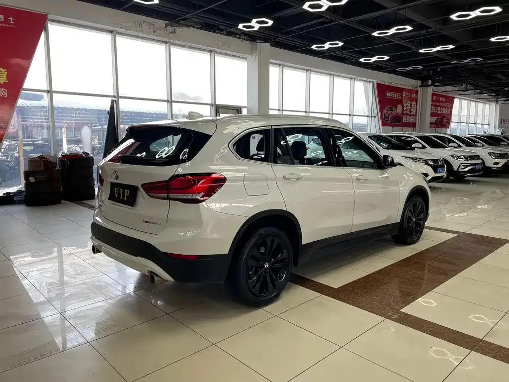 BMW X1 2021 из CN, фото 8