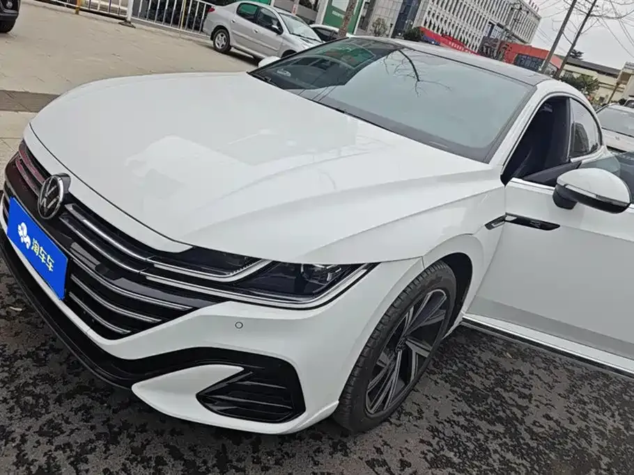 Volkswagen CC 2023 из CN, фото 1