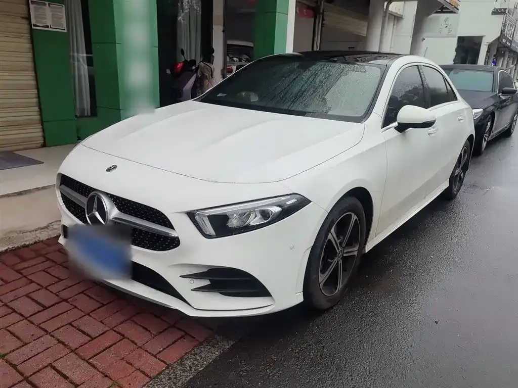Mercedes-Benz A-Class 2023 из CN, фото 4