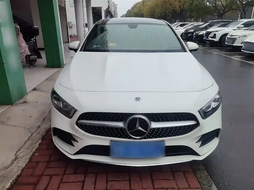 Mercedes-Benz A-Class 2023 из CN, фото 2