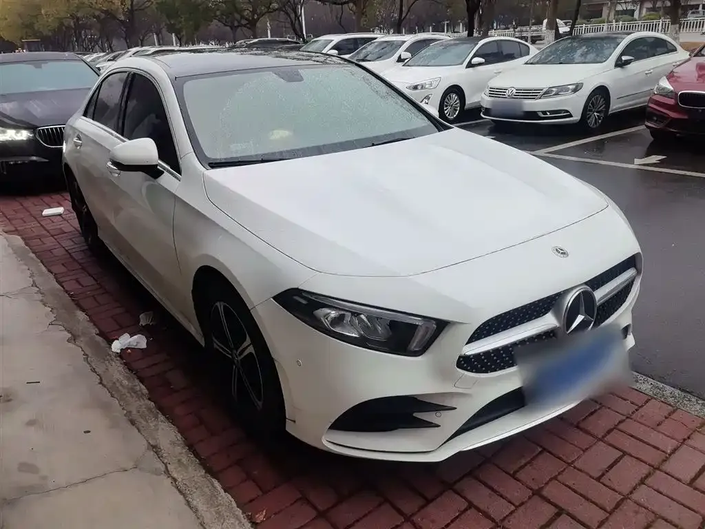 Mercedes-Benz A-Class 2023 из CN, фото 3