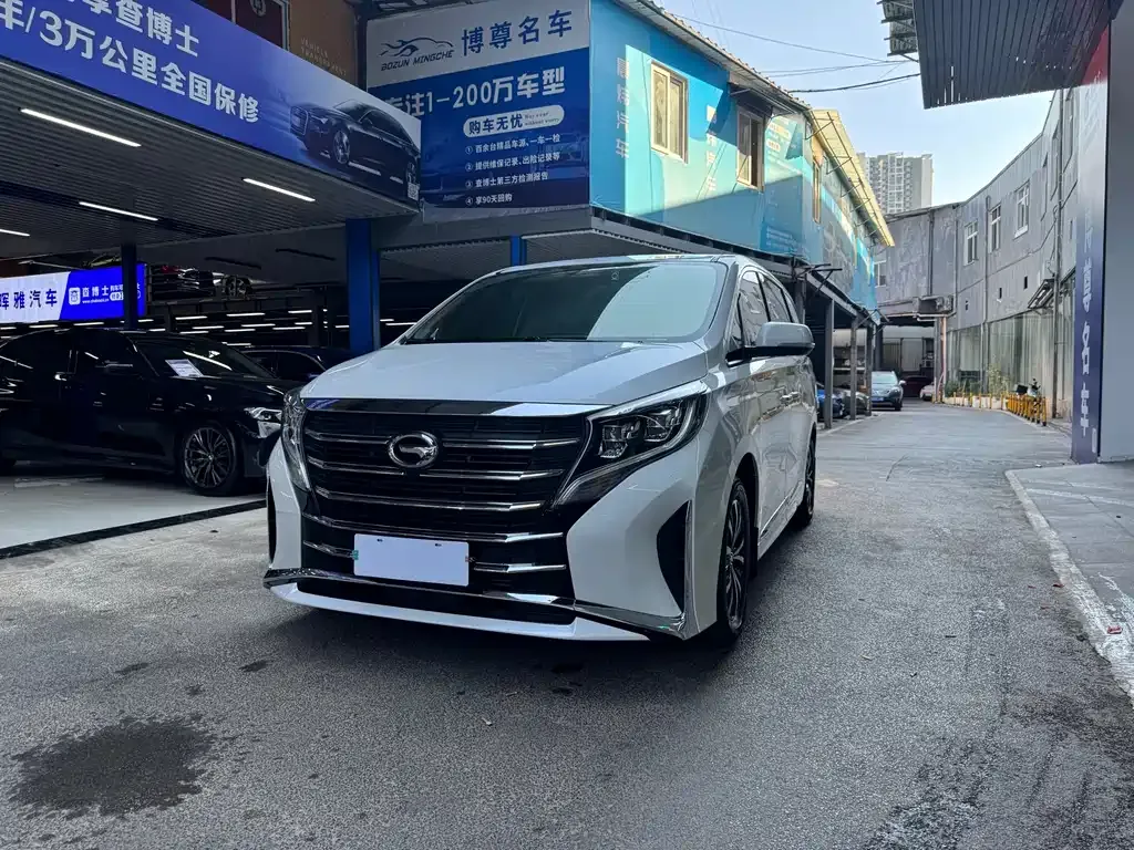 GAC Motor Trumpchi M8